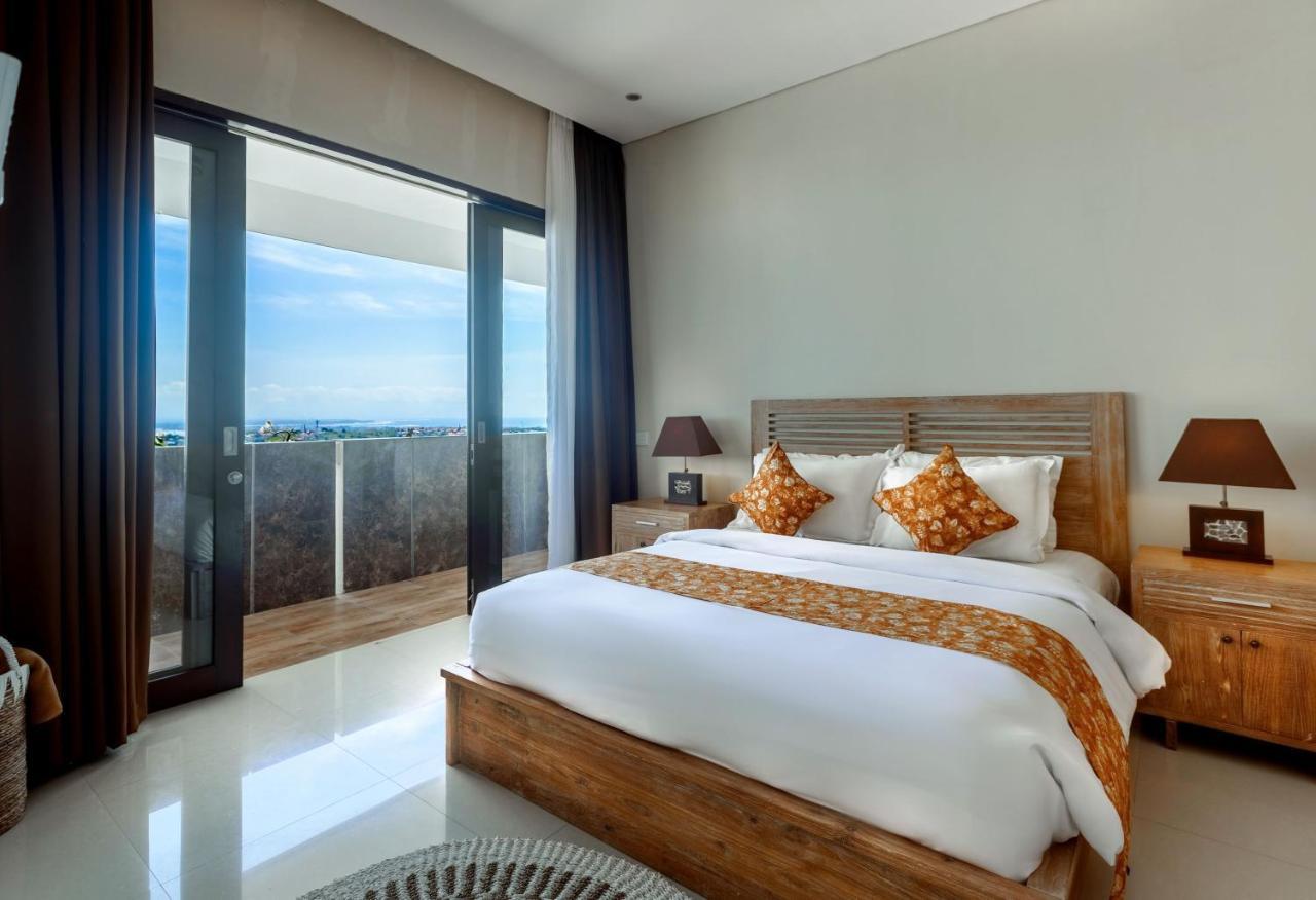 Villa Mayasari 6 Bed Rooms Nusa Dua  Exterior photo